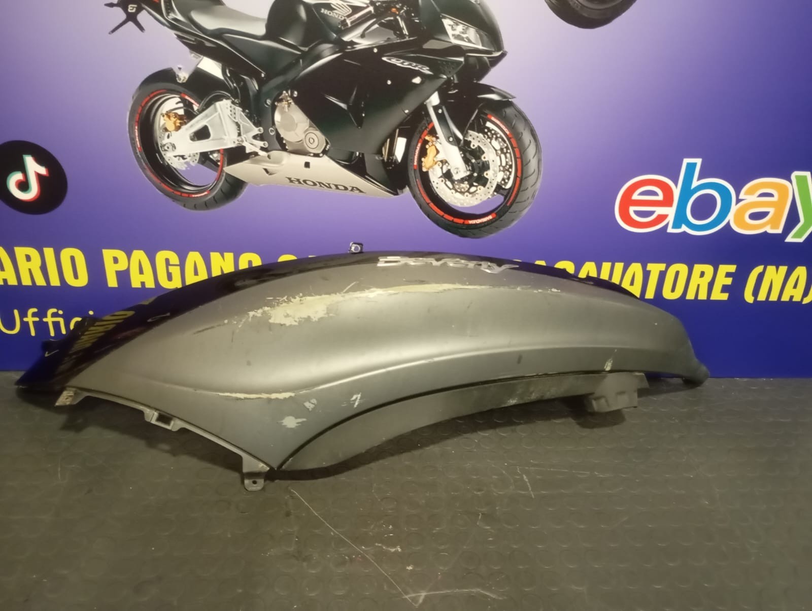 Rear fairing left Piaggio Beverly 300 year 2013 2016