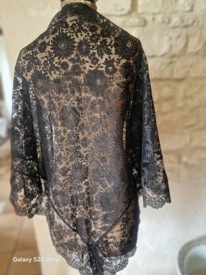 antique clothes / tip / shawl - lace -