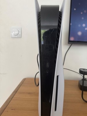 Sony PlayStation 5 Blu-Ray Edition Konsole 825GB mit Controler