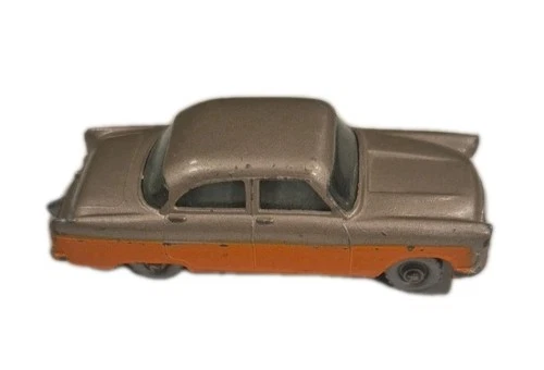 1957 Lesney Matchbox No.33 FORD ZODIAC' in Silver/Orange Good Condition As Shown
