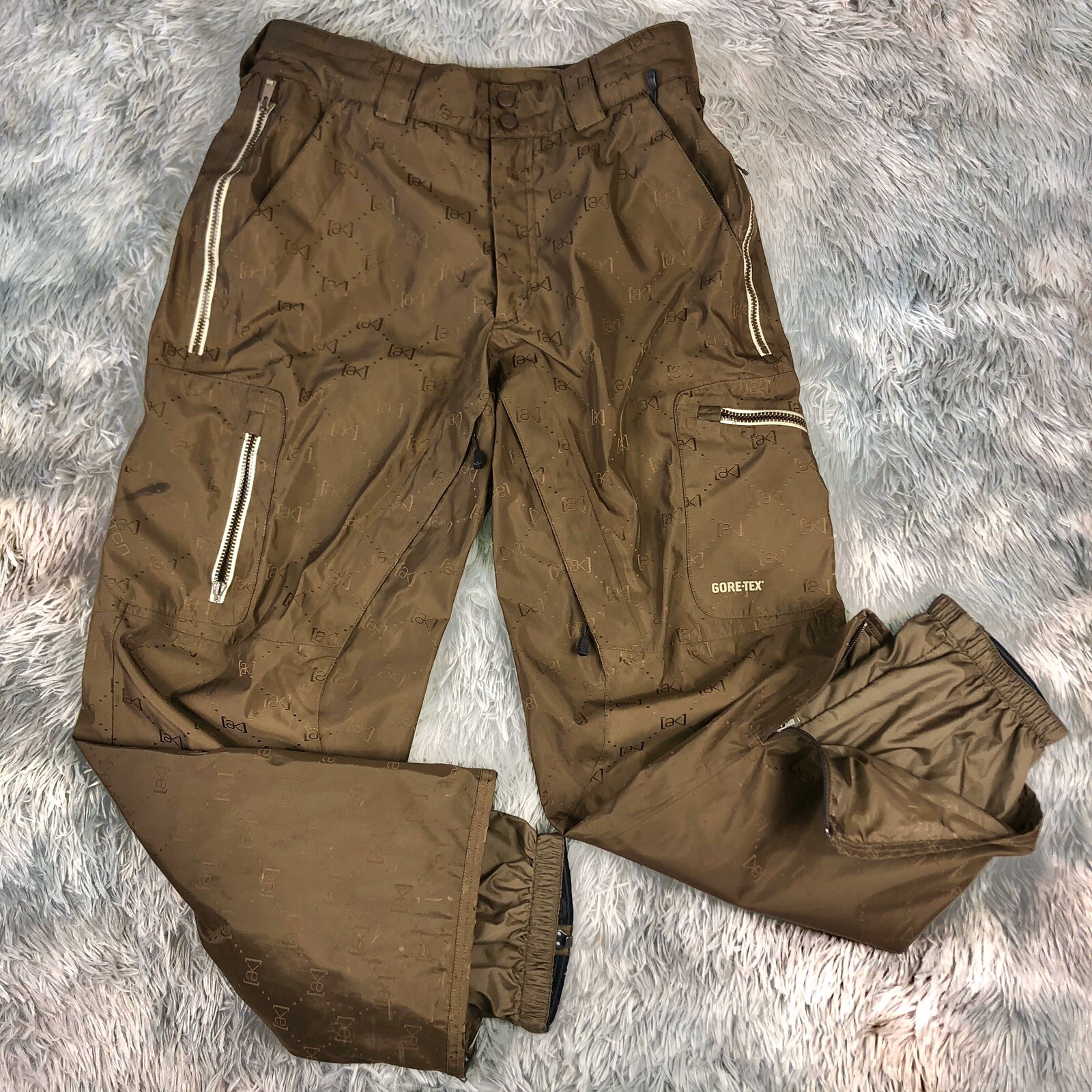BURTON 2L AK Stagger GORE-TEX Logo 