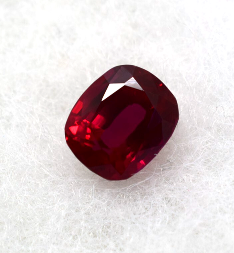 Piedra preciosa de rubí corte cojín Birmania rojo sangre profunda paloma 10,85 quilates certificada - Imagen 2 de 9