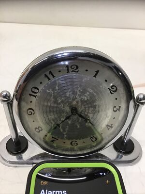 1930's Era Art Deco Table Clock The Lux Clock Mfg. Co. Waterbury