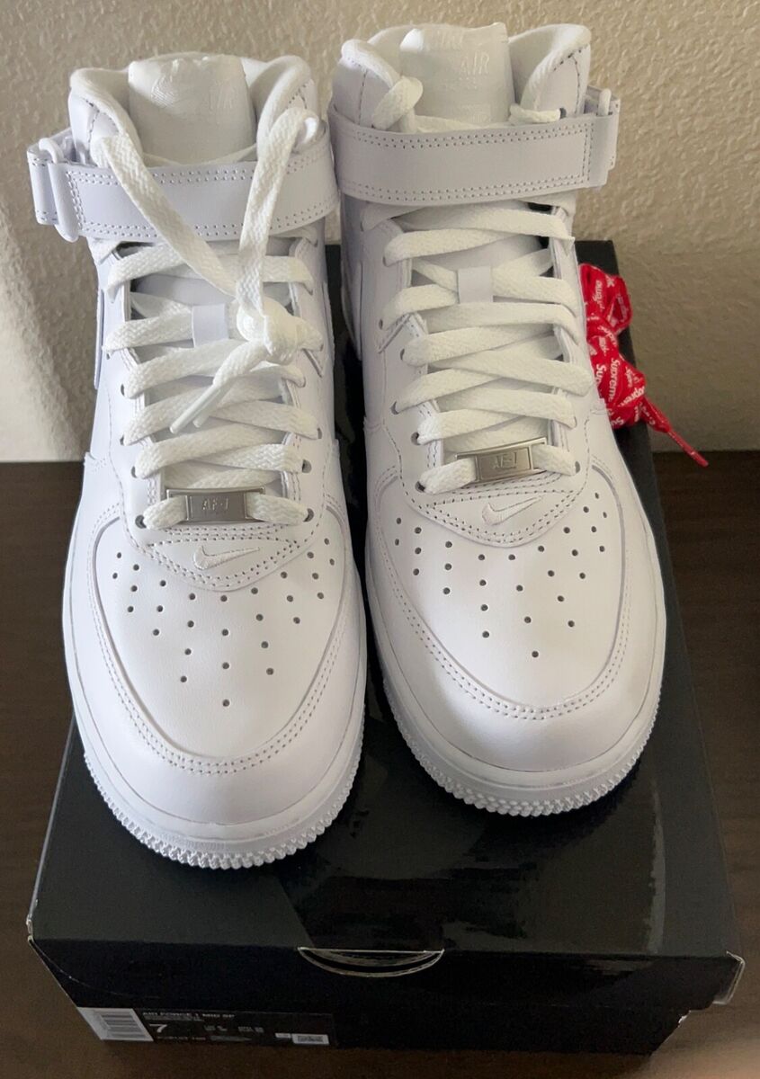 Supreme X Air Force 1 Mid SP “Box Logo” - White FZ8784 100 Supreme X Air Force 1 Mid SP “Box Logo” - White FZ8784 100