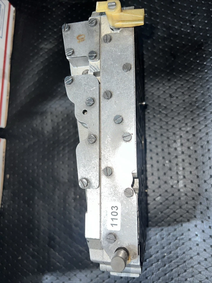 81-85 Mercedes Benz OM617 300D 5CYL W126 SE SEC A/T клапанный корпус 1262772901 оригинальный - Изображение 2 из 3