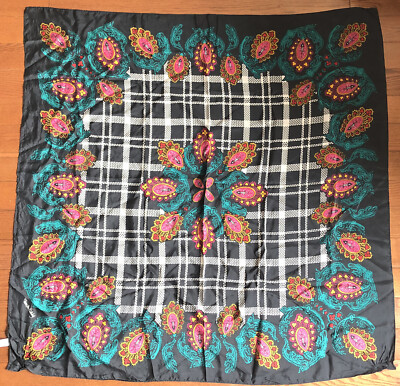 DIANE von FURSTENBERG　シルク100% 花柄 Diane Von Furstenberg Silk Scarf Paisley Plaid Print Large