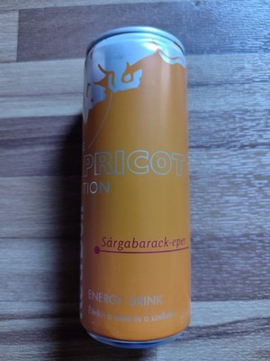 Red Bull Apricot Edition Full 250ml Can Energy drink Dose Ungarn Voll Strawberry