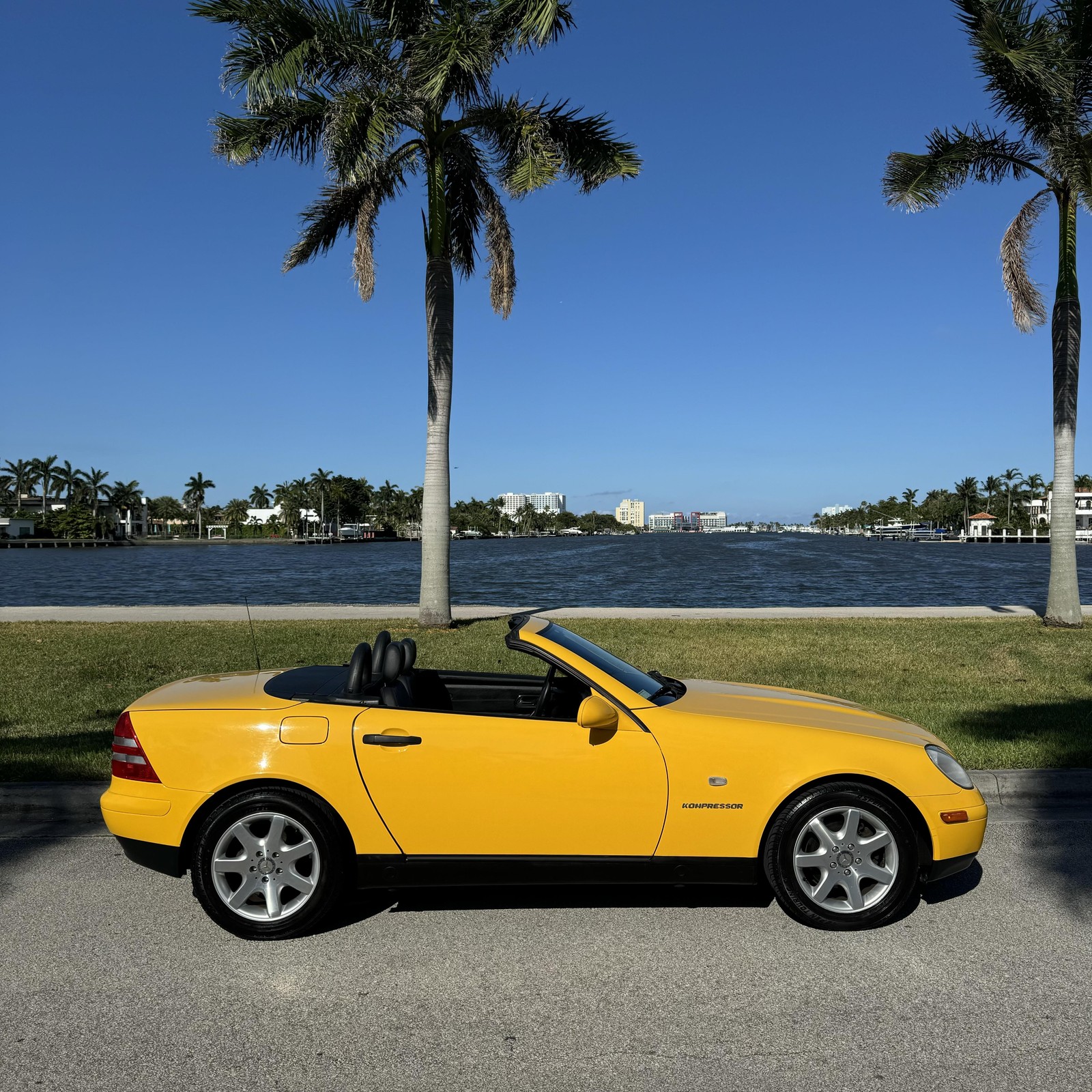 1998 Mercedes-Benz SLK-Class BMW Z3 Z4 VW GOLF EOS LEXUS IS AUDI A4 TT VOLVO
