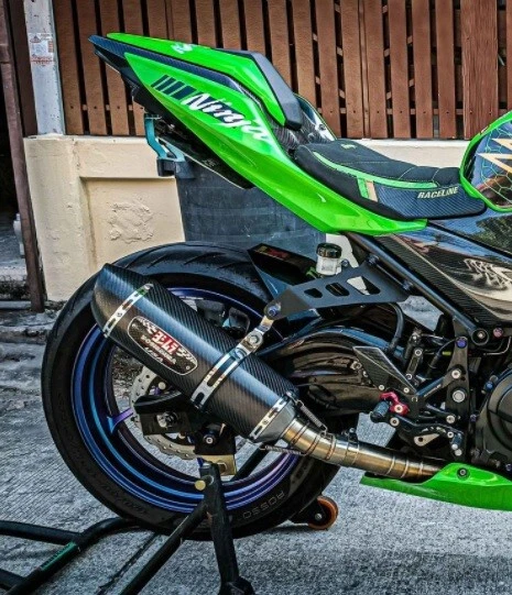 Escape para Kawasaki Z/Ninja 250-300/400/650 2" longitud carbono 18 pulgadas antideslizante Foto 4 de 4