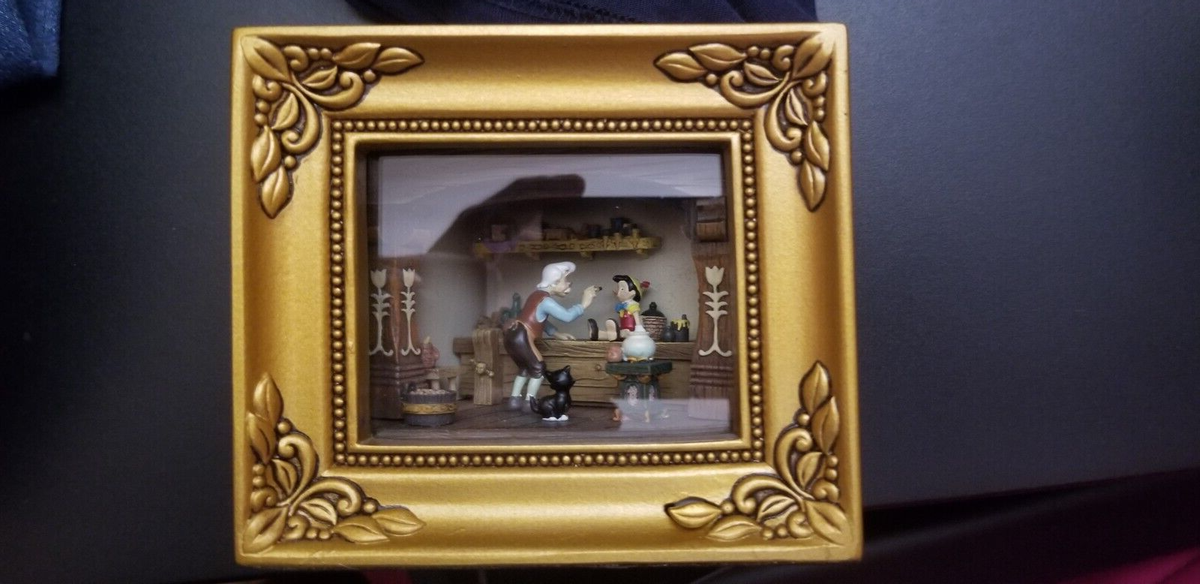 Disney Gallery of Light Olszewski Geppetto Paints Pinocchio | eBay