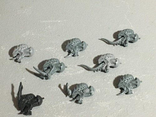 A21950 WARHAMMER 40K TYRANIDS BITS LOT CARNIFEX HEADS GAMES WORKSHOP GW