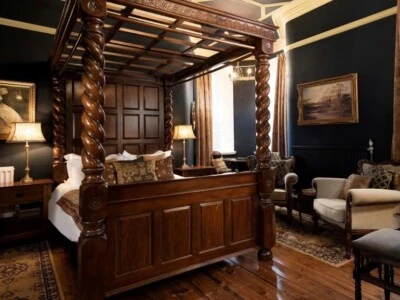 KING SIZE FOUR POSTER BED ANTIQUE WALNUT or ANTIQUE BROWN