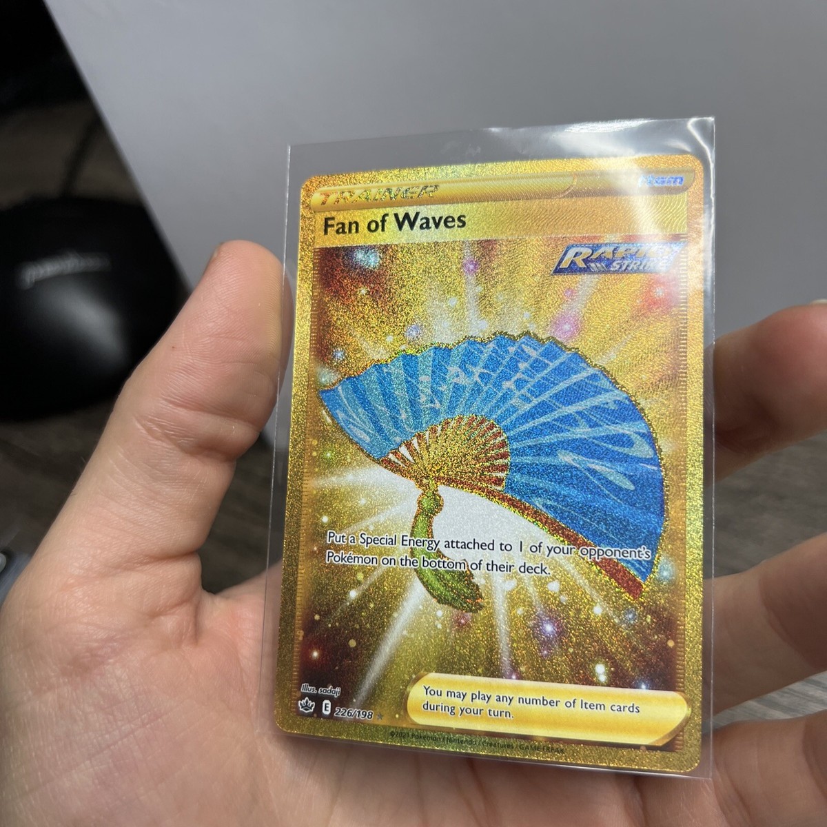 Fan of Waves 226/198 Gold Secret Rare Full Art Chilling Reign