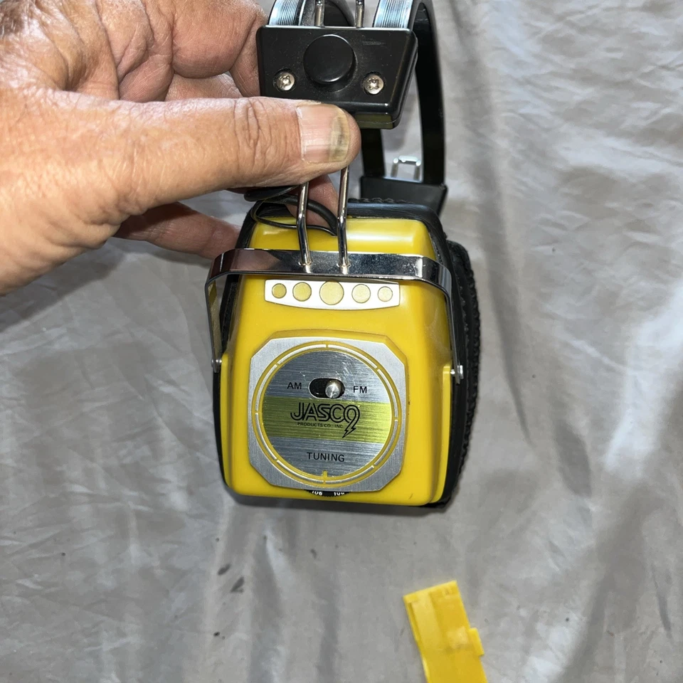 Rádio fone de ouvido AM/FM Deluxe Jasco modelo 212XL década de 1970 testado - Imagem 2 de 4
