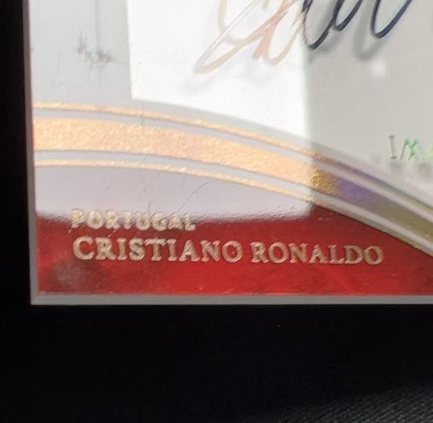 2017 Panini Immaculate Cristiano Ronaldo Shadowbox Auto /25 view 3