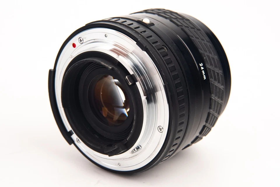 Nikon F AiS Mount Sigma 24mm f/2.8 Super Wide II Multi Coated MF Lens V29 - Image 3 of 4