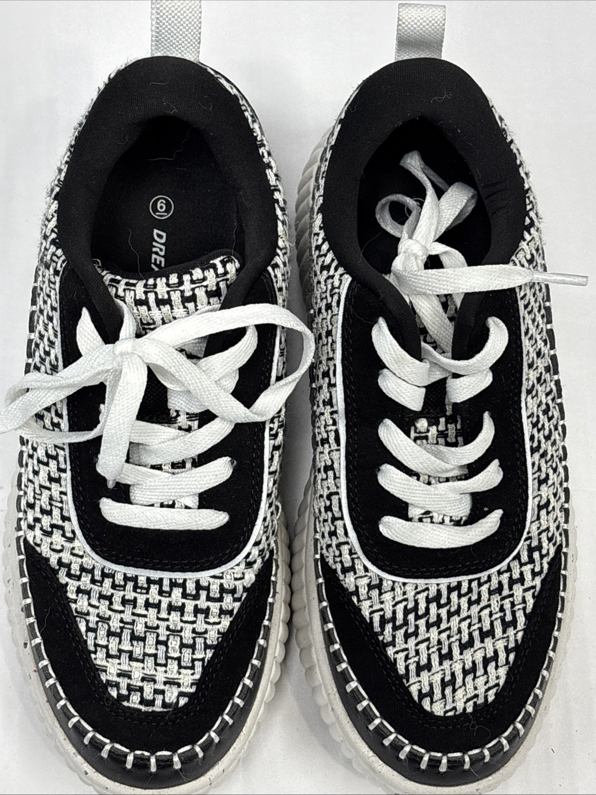 Dream Pairs Athletic Tennis Shors Women Sz 6 Black & White Geo Casual Classy Fun