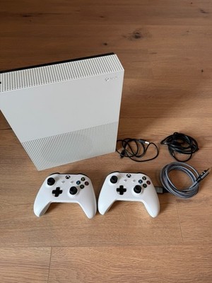 Xbox One S 500 GB Konsole, inkl. 2 Controller - Weiß