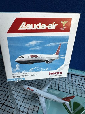 Herpa 1/500 Lauda Air Boeing 737-800 Falco OE-LNJ 511384C