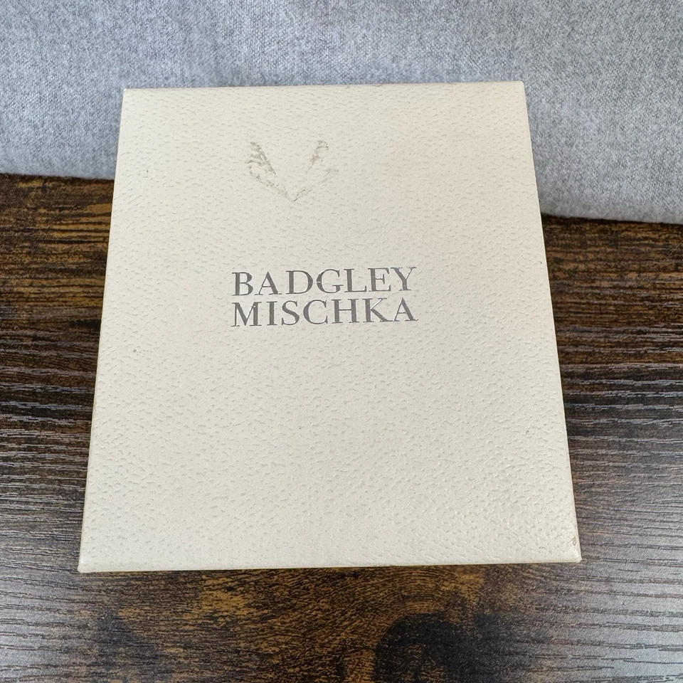 Reloj Badgley Mischka 36 mm acero madreperla esfera flor damas nuevo en caja Foto 2 de 4
