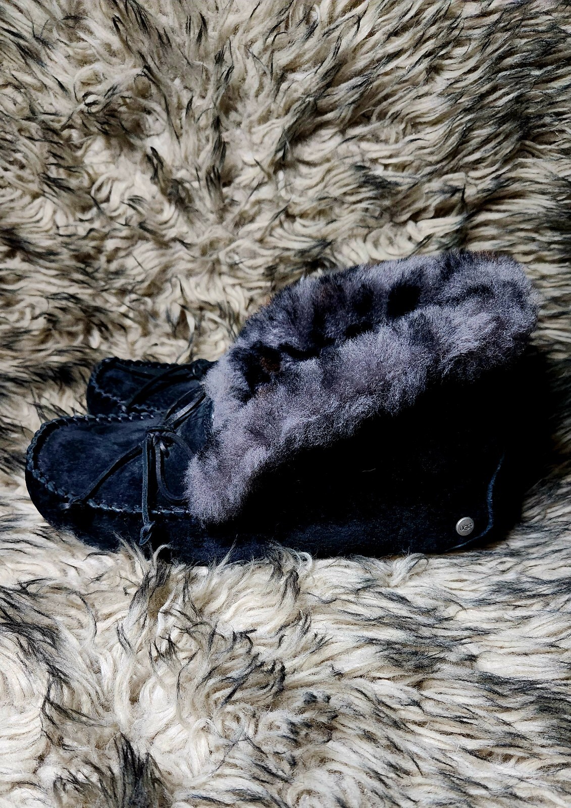 UGG Alena Slippers, Size 7 (RARE!) image 2