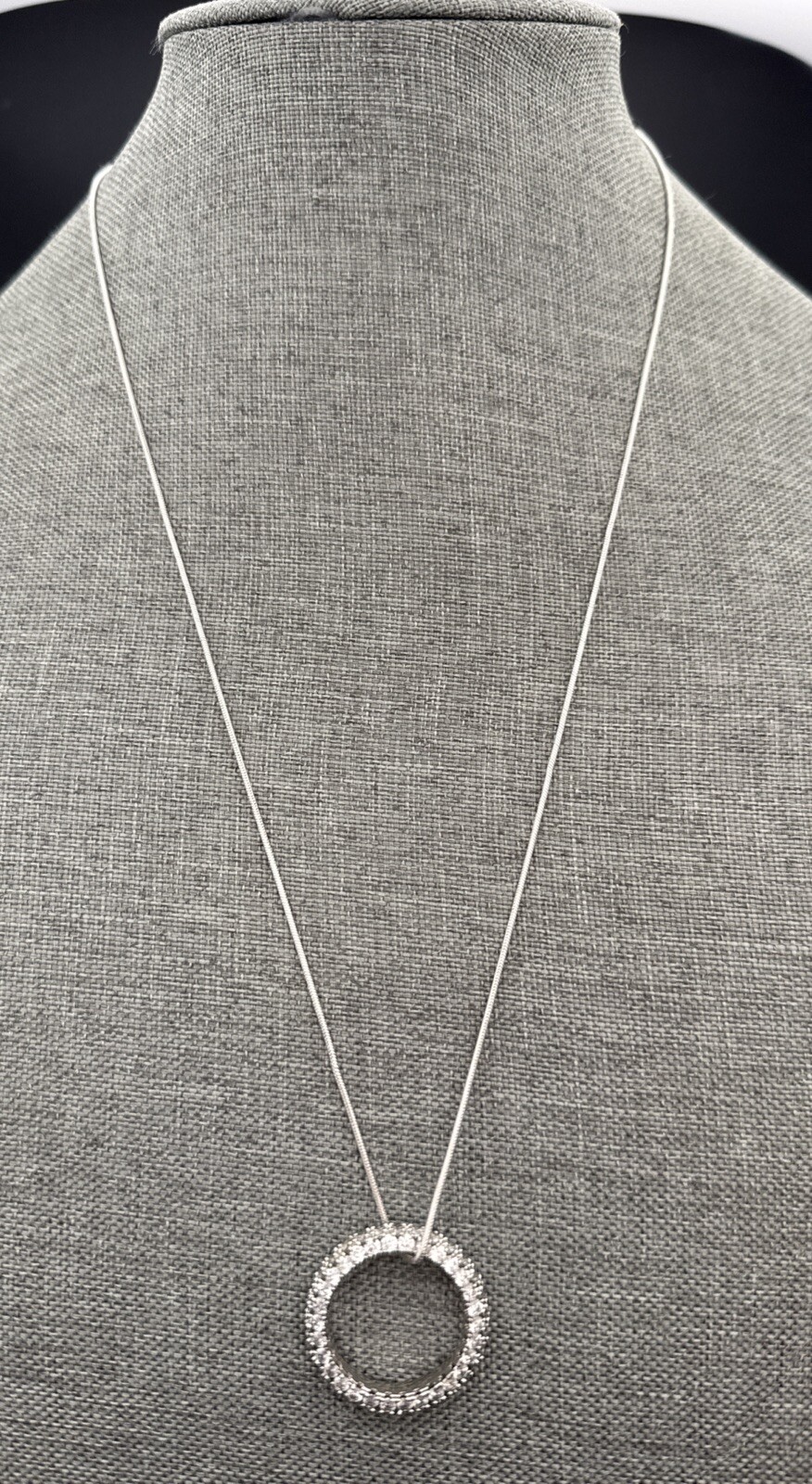 Sterling Silver IJC Chain with Round Rhinestone Pendant 5g-image