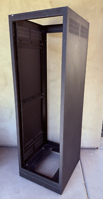 Middle Atlantic 35U 25'' Deep ERK Series Equipment Rack ERK-3525 + Caster Base