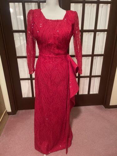 Beautiful & Elegant Red Dress / Side Skirt - image 1
