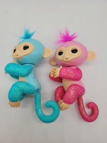 Fingerlings Glitter Monkey Pink Rose & Blue Quincy lot