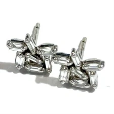 #D11 Suzanne Kalan 18k White Gold Classic Diamond Cluster Studs