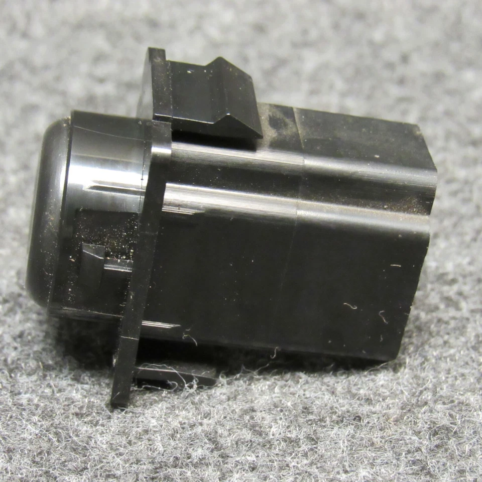 Mitsubishi Eclipse 1992 redondo interruptor en blanco panel de eliminación relleno negro OEM H936 Foto 3 de 4