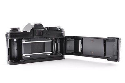 Canon AE-1 Black / Tokina SD 70-210mm f/4-5.6 SLR Excellent+ Y1277