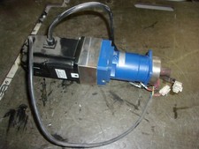 YASKAWA SERVO MOTOR SGMPH-04A1A-YR62 w/ ALPHA SP-060-MF2-16-130-000