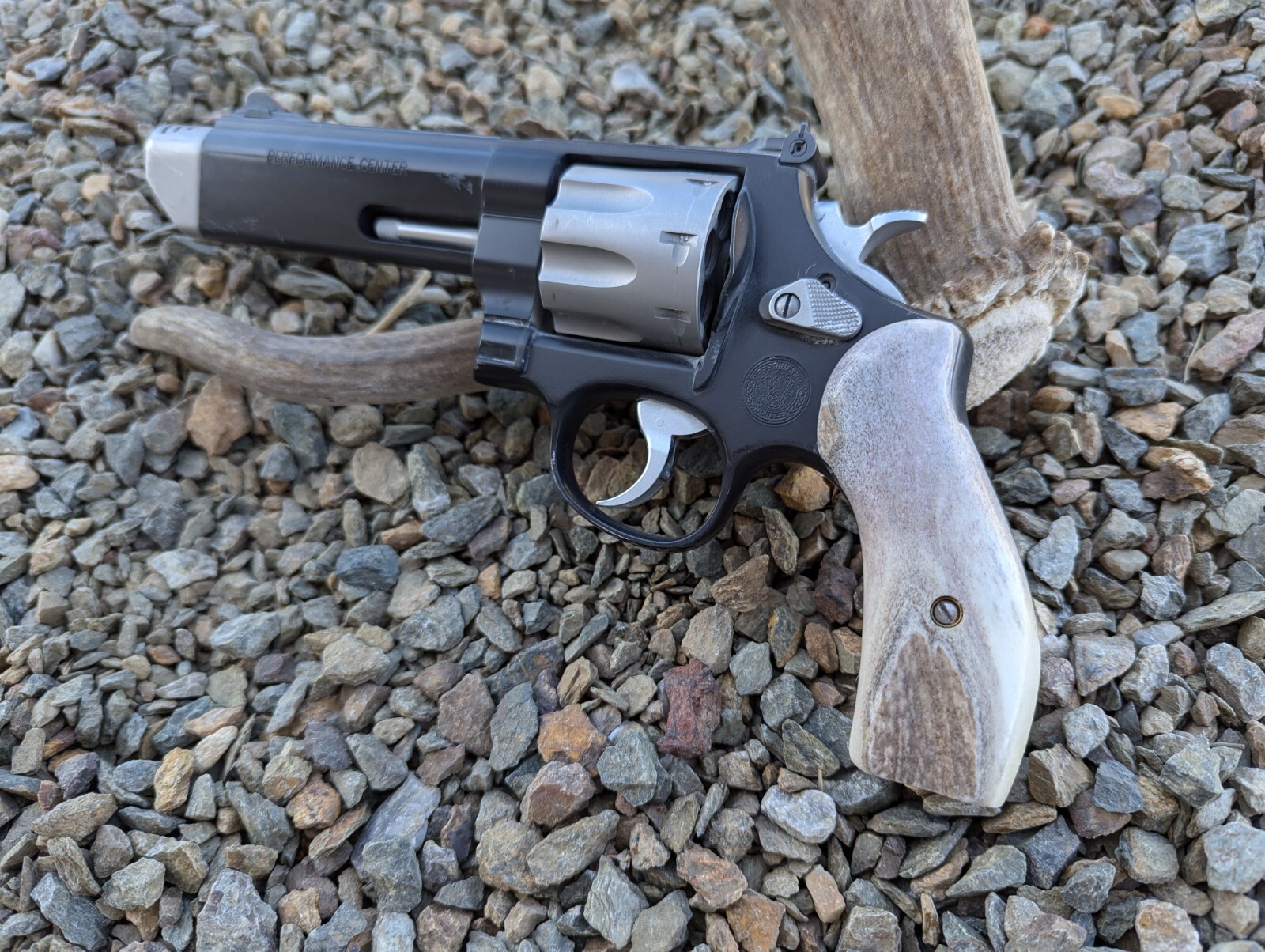 Smith and Wesson Grips N Frame Round Butt Moose Antler Stag S&W Model 29 USA