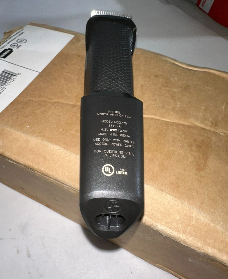 Philips Norelco MG3770 Multi Groomer Barba Recortadora Kit Negro Foto 3 de 4