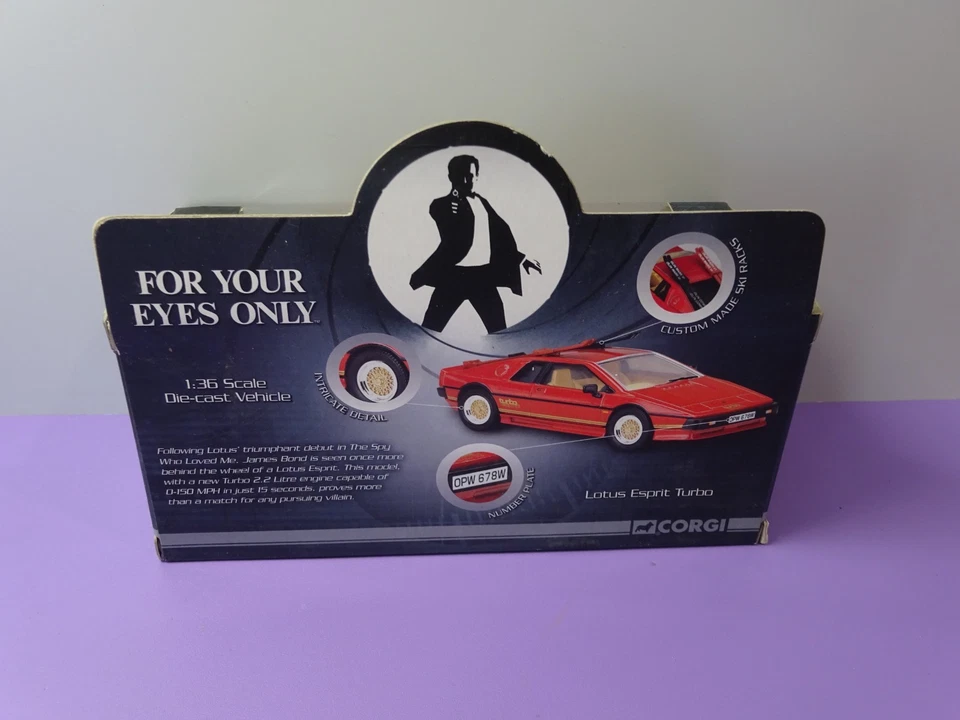 Corgi CC04704 Lotus Esprit Turbo James Bond 007 For Your Eyes Only Boxed 1:36 - Image 3 of 4