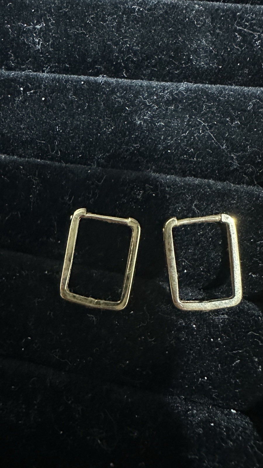 14k Rectangular Hoops - image 3