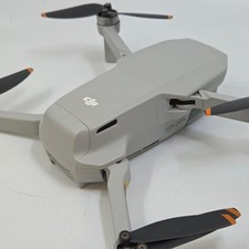 DJI Mini SE Drone / Battery Multipack / Remote included
