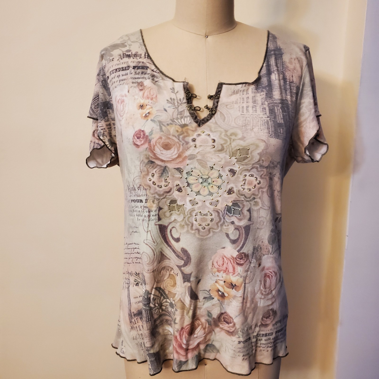 Multicolor Floral Beaded Button Split Neck Tunic … - image 1
