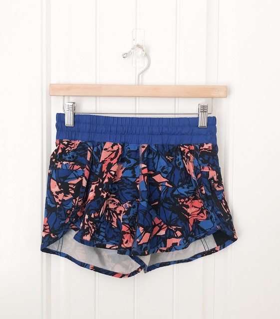 Lululemon Hotty Hot Shorts Size 4 | eBay