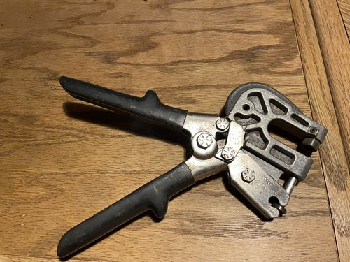 Malco PL1 Locking Stud Punch Crimper - Picture 3 of 8