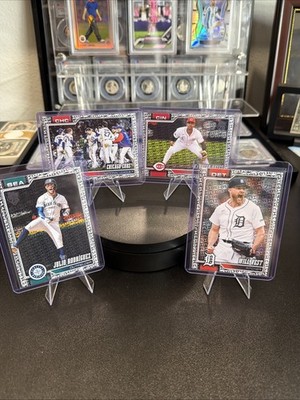 LOT  OF 4  Cards 2025  Topps Series 1 SPRING TRAINING Foil ! Julio Rodriguez