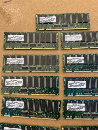 Lot of 29 Infineon 256MB PC 133 ECC REG HYS72V32301GR-7.5-C2 Boards - Picture 3 of 10