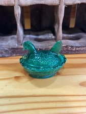 BOYD HEN ON NEST SALT IN COLUMBIA EMERALD GREEN COLOR 2 1/2"