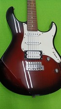 Chitarra elettrica YAMAHA PACIFICA112V