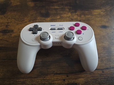 8BitDo Pro 2 Controller (Mit Handyhalter) (Gebraucht)