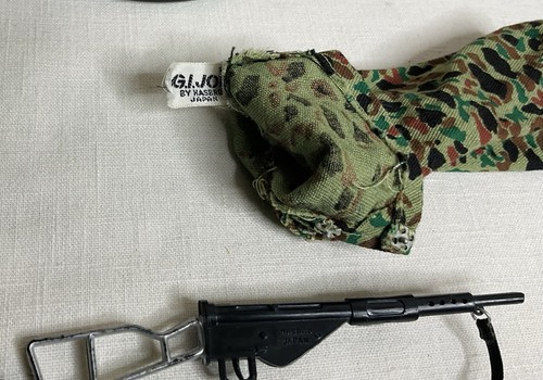 Vtg 60’s GI Joe Japan Adventure Uniform W/Weapons Knife/Sheath Sten Gun Grenade - Imagen 6 de 6