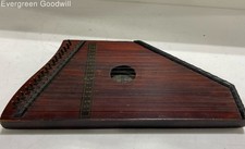 Harpolute Boston, MA Antique Zither 18