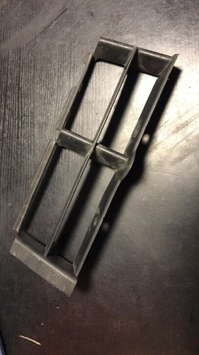 BMW E39 Stoßstange Grill Vorne Links 8235673