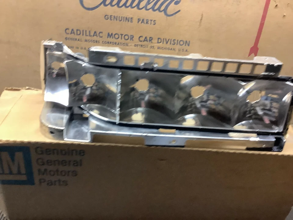 GM# 16505475 1987-91 PONTIAC 6000 NOS FARO TRASERO CARCASA TODOS LOS MODELOS 6000 LE Foto 4 de 4